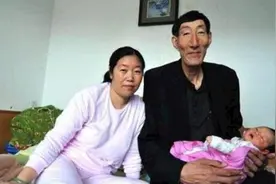 鲍喜顺“中国第一巨人”，12年前不顾医生反对生儿子，如今怎样了图片