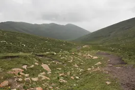 探寻黄土高原的最高峰马衔山，有种青藏高原的感觉图片