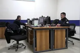 盗贼“潜伏”洗浴中心 太原民警出击斩断“黑手”图片