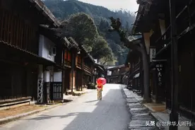 为了留在日本，这群中国女孩，选择和当地流浪汉假结婚图片