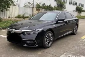 雅阁太贵，入手混动INSPIRE，油耗4.4升，这价格如何图片