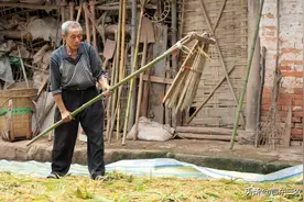 农村“同居式养老”模式，是否违背道德和法规，有存在的价值吗？图片