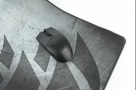 便于整理、主打实用！美商海盗船KATAR PRO Wireless游戏鼠标&MM300 PRO鼠标垫图片