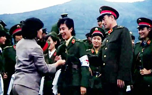 王丽云：演艺之路坎坷，坚决不复婚，将前夫当亲人刚刚好