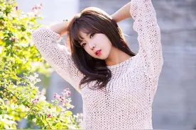 女模许允美图片