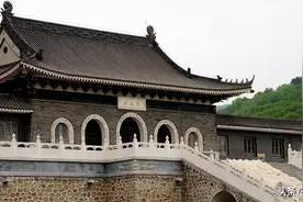 中国“清净”的寺庙，上香免费“禁放钱”，原因让人深思图片