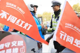 嘉兴启用新模式管理外卖“小哥”图片