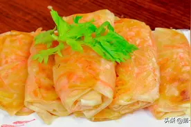 1个土豆，1个胡萝卜，厨师长教你做双丝菜盒，馅多皮薄，色泽金黄图片