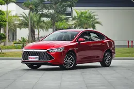 省油只看日系？这4大国产混动不输两田，油耗低至3L/100km图片