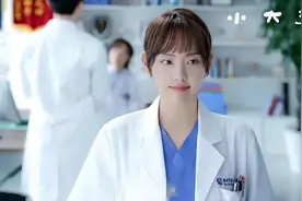 最不正经的医疗剧，男女主也不算火，《小大夫》为什么还值得看？图片