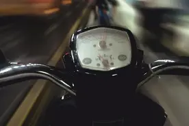 哈市拟有限度放开摩托车牌照登记 | 非“黑A”牌照将禁入四环以内图片