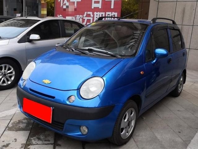 上大学刚拿到驾照 万元以内二手车是你不错的选择