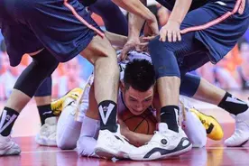 北京首钢休赛大动作！混血中锋续约留守北京，林书豪去留已经明显图片