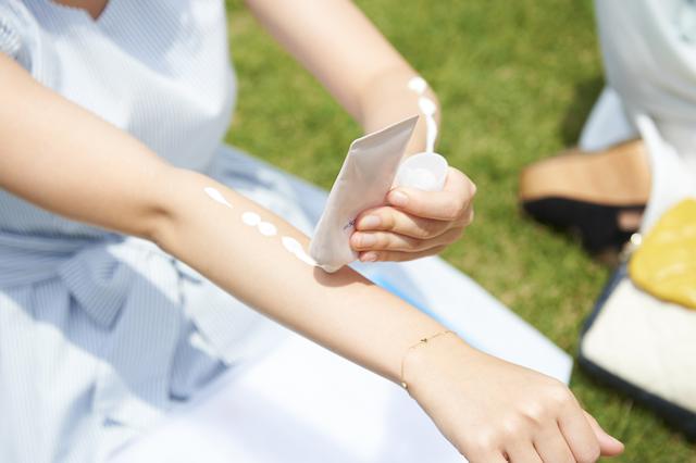 身体乳在喷防晒喷雾吗