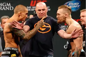 嘴炮VS钻石三番战，嘴炮断腿惨遭TKO终结图片