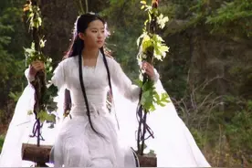 荡秋千：古代妇女的深闺之物，被现在人当作了花式“作死”工具图片