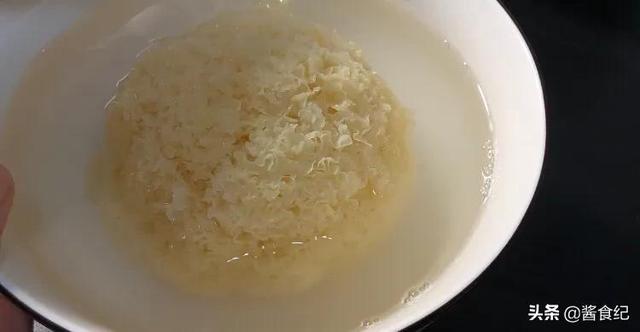 燕窝和南瓜可以一起吃吗 2025年燕窝和南瓜可以一起吃吗宝宝