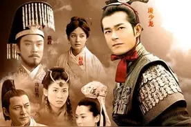 让黄易毁誉参半的三部小说，《寻秦记》、《大剑师》《覆雨翻云》图片