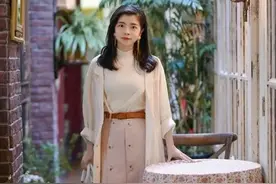 女神三木凭穿搭“惊艳时光”！脱下卫衣牛仔裤，这些单品搭配真美图片