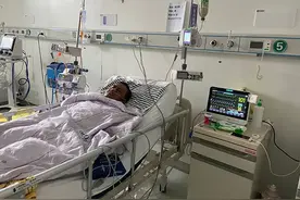 痛心！“黑脸”医生胡卫锋今晨不幸离世，与新冠斗争了4个多月图片