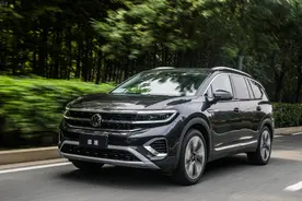 大众揽境：宽超2米，高速稳过宝马X5，噪音接近0，29.99万起如何图片