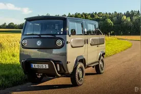 中国老头乐看哭了 这台德味小电动带你露营越野图片