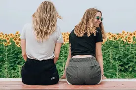 致瑜伽女人！不要输给岁月，你永远都是少女图片