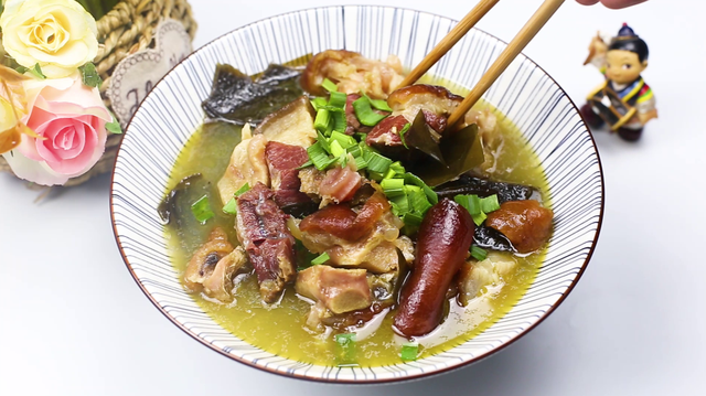 腊猪蹄最好吃的七种做法（腊猪脚学会这样做）