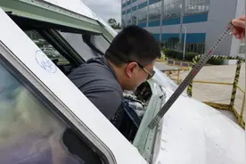 川航“5·14”事故报告披露：“英雄机长”缺氧飞行19分54秒图片