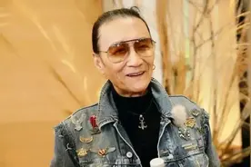 谢贤年轻时地位有多高？尔冬升：他喊我小宝，叫洪金宝小胖图片