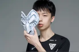 SMLZ为重返LPL，体能训练60天大汗淋漓，但是没有战队想要他图片