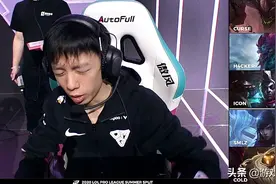 LOL：马哥厄斐琉斯被BLG追击，淡定操作左右开弓OMG扳平比分图片