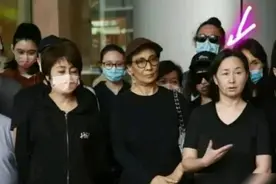 何猷君彻底与其他房翻脸？夸姐姐何超盈学习好，再将矛头指向三房图片