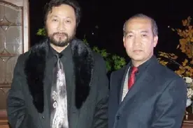 小伙继承英国庄园，姨妈临终道出家族秘密，万件中国珍宝重见天日图片