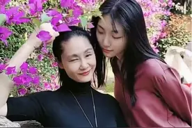 于文华23岁女儿现身，颜值一流大长腿吸晴，曾被郭德纲人认儿媳妇图片