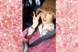 泫雅的脸被质疑整容打针脸崩，韩国流行水光肌，日常直播还是美啊视频封面