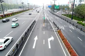 王城大道太康路口微调啦！​路口东西两侧新增两个出入口！图片