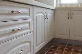 冒险暗访100户商家，总结出3大橱柜选购要点，实用到哭图片