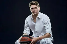 网友票选NBA十大最帅球星，库里仅排第四图片