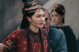 怀孕了还拍戏，挺大肚子是敬业还是缺钱？图片