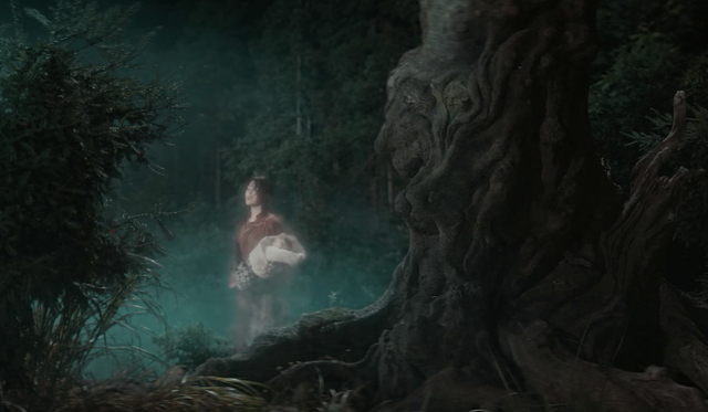 上线1天就破纪录，这片凭什么能被捧为：2021年第一国产惊悚片？