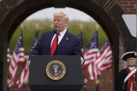 特朗普不戴口罩讲话：我们精神卓越是自己命运主宰，将战胜病毒图片