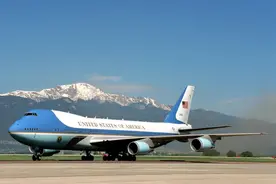 美国总统专机“空军一号”，可抵御核冲击波，一项特殊规定成铁律图片