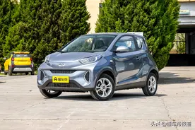 新车｜到底和宏光MINI EV谁更值？实拍低配奇瑞小蚂蚁20万蚁粉款图片