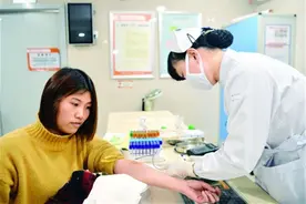 唐筛、无创DNA、羊水穿刺，到底怎么选？孕妈要会分情况讨论图片