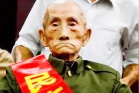 年迈的抗战老兵，至今不愿意触碰日本人伸出来的和解之手视频封面