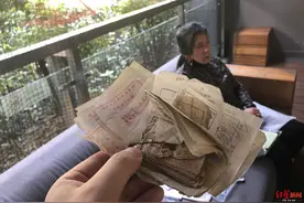 60年前被射瞎一只眼，67岁太婆欲用辣椒面“秋后算账”：每天把假眼摘下来擦眼腔，有谁体会过我的痛苦？图片