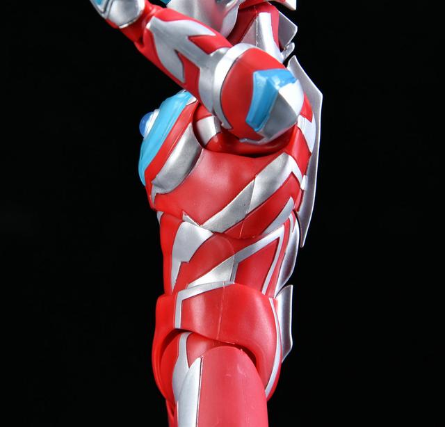 78官测：万代 SHF 银河奥特曼