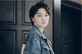 有种“反差”叫诸葛大力留长发，原以为很违和，却美到认不出图片