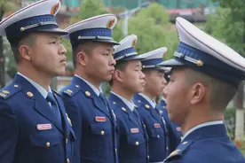 不一样的选择，不一样的经历，但我们都曾经是个少年图片